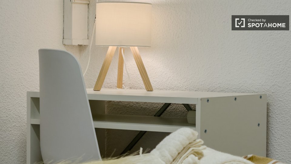 Double room Barcelona, 10 beds, 150m² — photo 30
