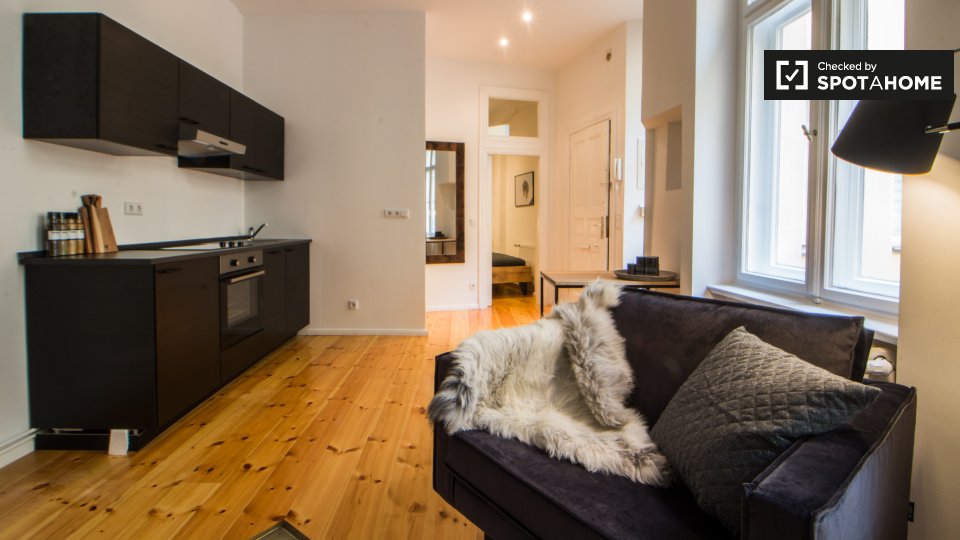 Apartment Berlin, 1 bed, 35m² — photo 1