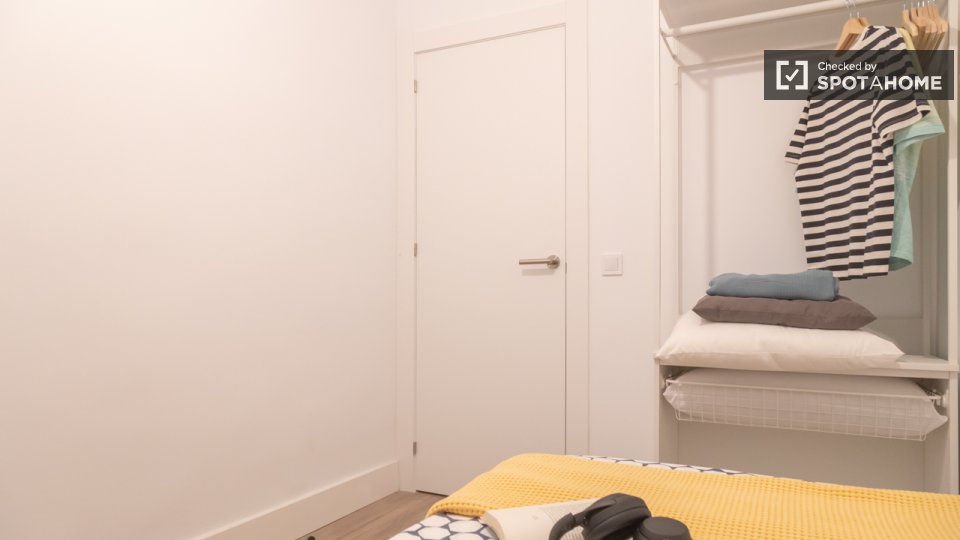 Double room Madrid, 10 beds — photo 13