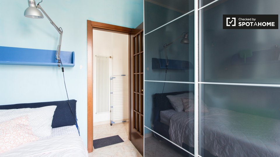 Double room Milan, 3 beds, 85m² — photo 5