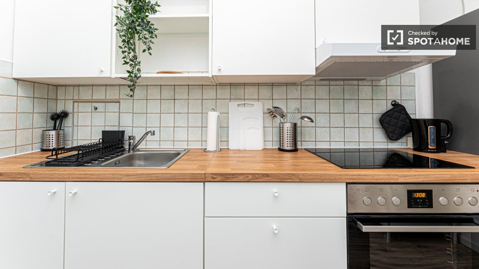 Double room Berlin, 7 beds, 115m² — photo 9