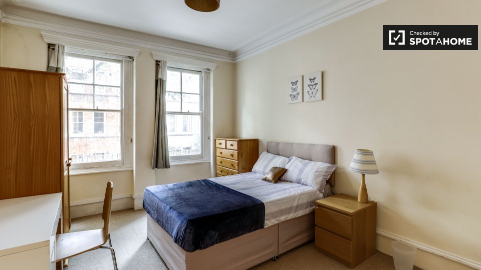 Double room London, 4 beds — photo 1