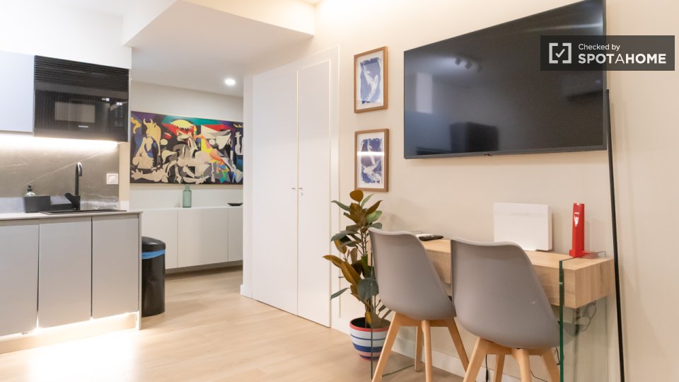 Apartment Madrid, 1 bed, 65m² — photo 14
