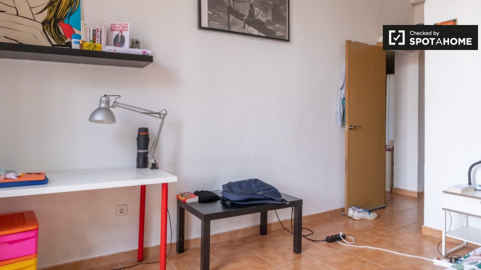 Double room Madrid, 4 beds — photo 4