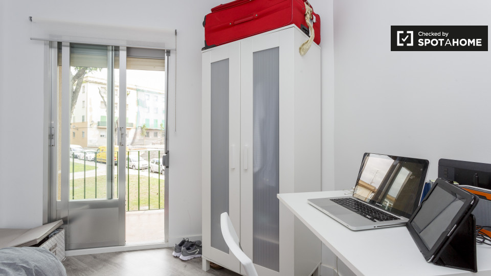 Double room Madrid, 3 beds, 52m² — photo 5