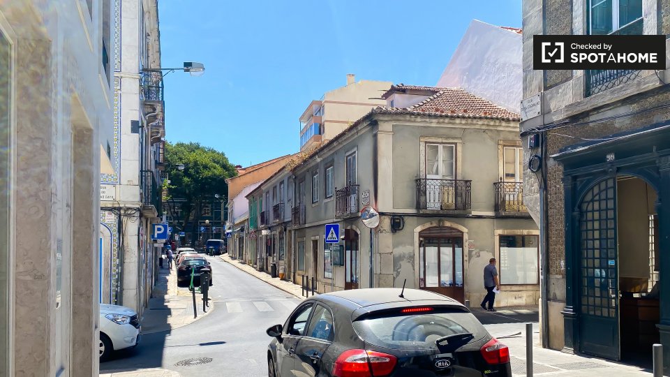 Apartment Lisbon, 1 bed — photo 4