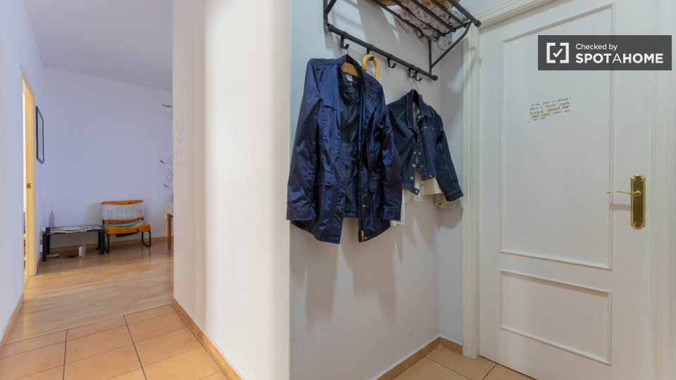 Double room Valencia, 3 beds — photo 44