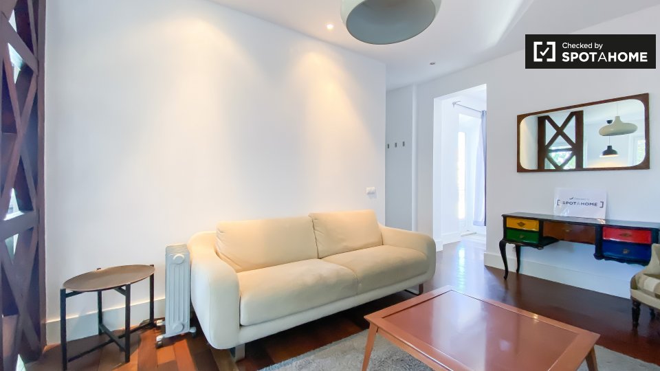 Apartment Lisbon, 1 bed — photo 3