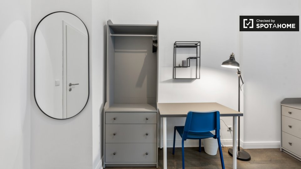 Double room Berlin, 9 beds, 227m² — photo 10