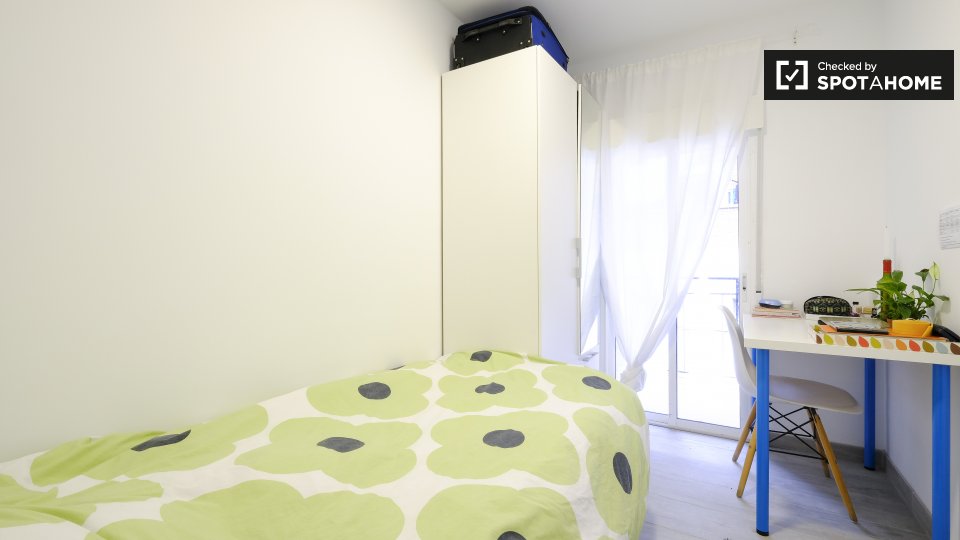 Double room Madrid, 4 beds, 70m² — photo 1