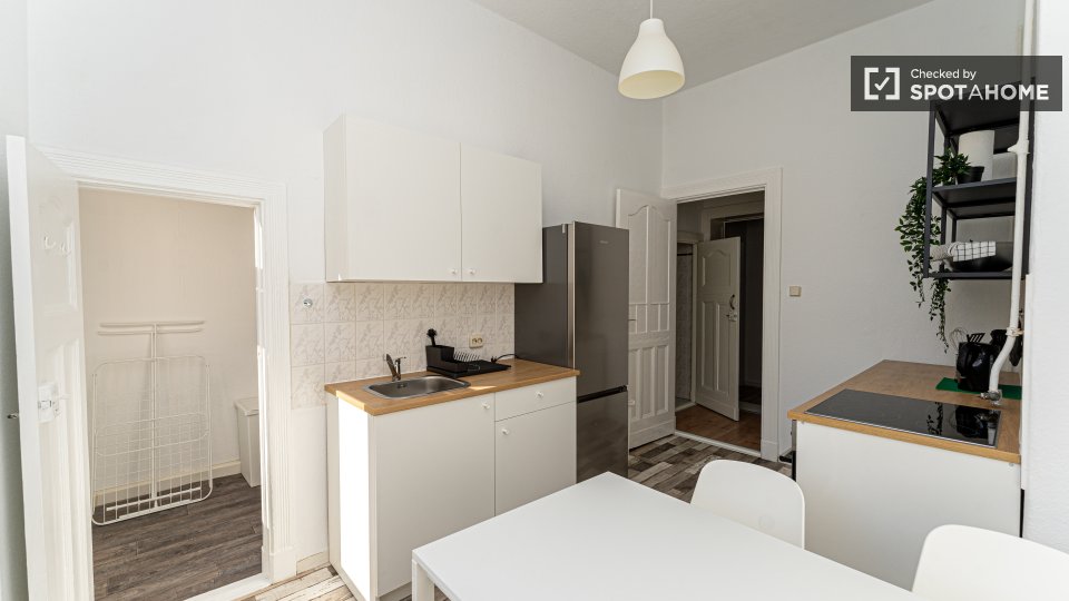 Double room Berlin, 4 beds, 65m² — photo 15