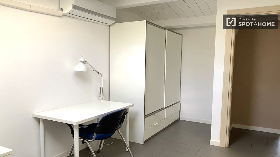 Camera doppia Roma, 4 camere — foto 6