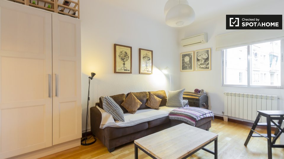 Apartment Madrid, 1 bed, 68m² — photo 2