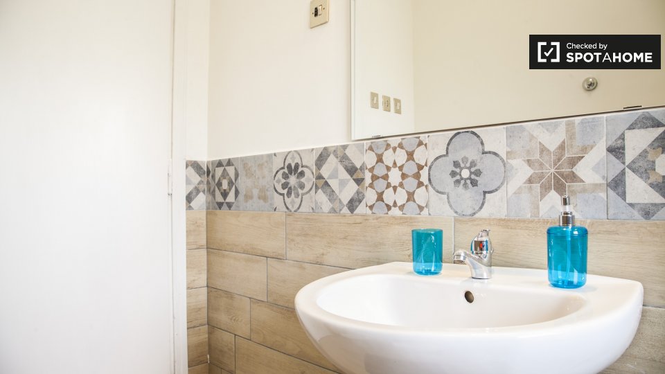 Double room Rome, 4 beds, 120m² — photo 17