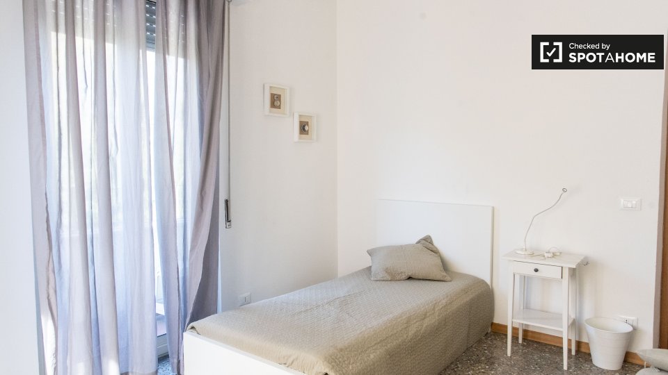 Double room Rome, 2 beds, 60m² — photo 4