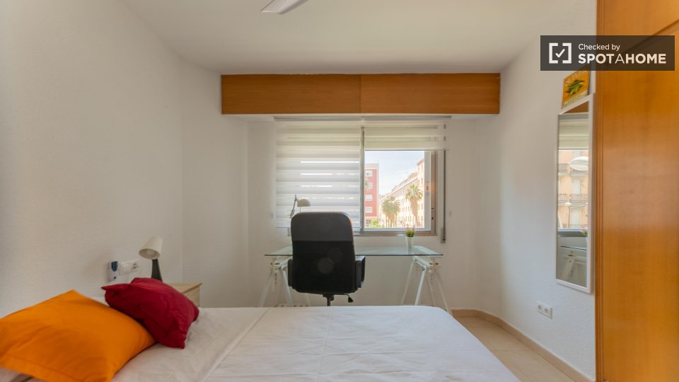 Double room Valencia, 5 beds — photo 6