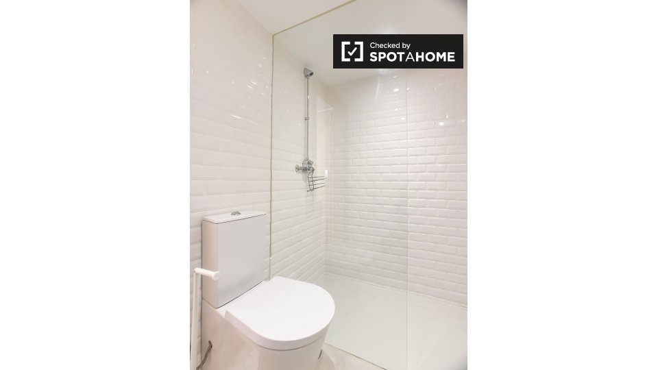 Apartment mono Lisbon, 16m² — photo 11