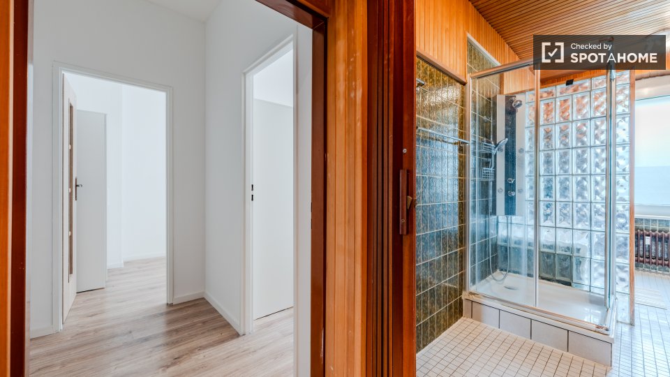 Double room Berlin, 5 beds, 86m² — photo 16