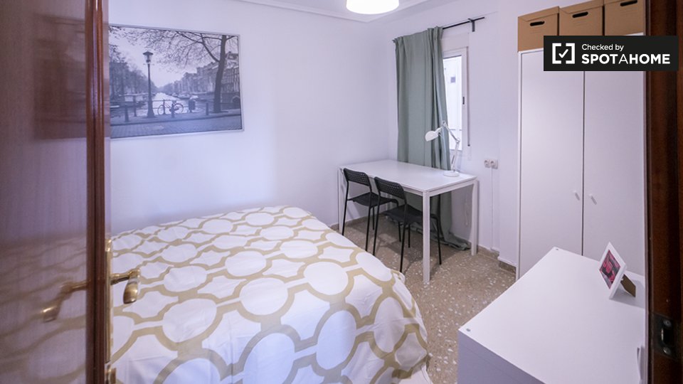 Double room Valencia, 6 beds — photo 1