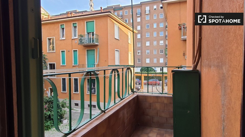 Double room Milan, 3 beds — photo 12