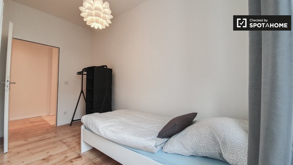 Double room Berlin, 3 beds — photo 15