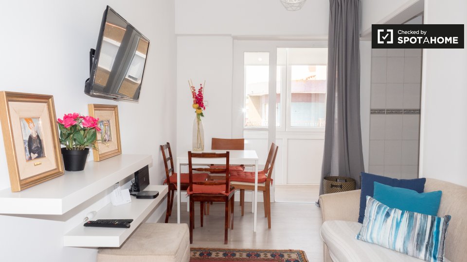 Double room Lisbon, 4 beds, 90m² — photo 10