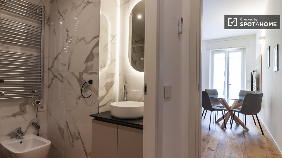 Apartment Milan, 1 bed, 45m² — photo 2
