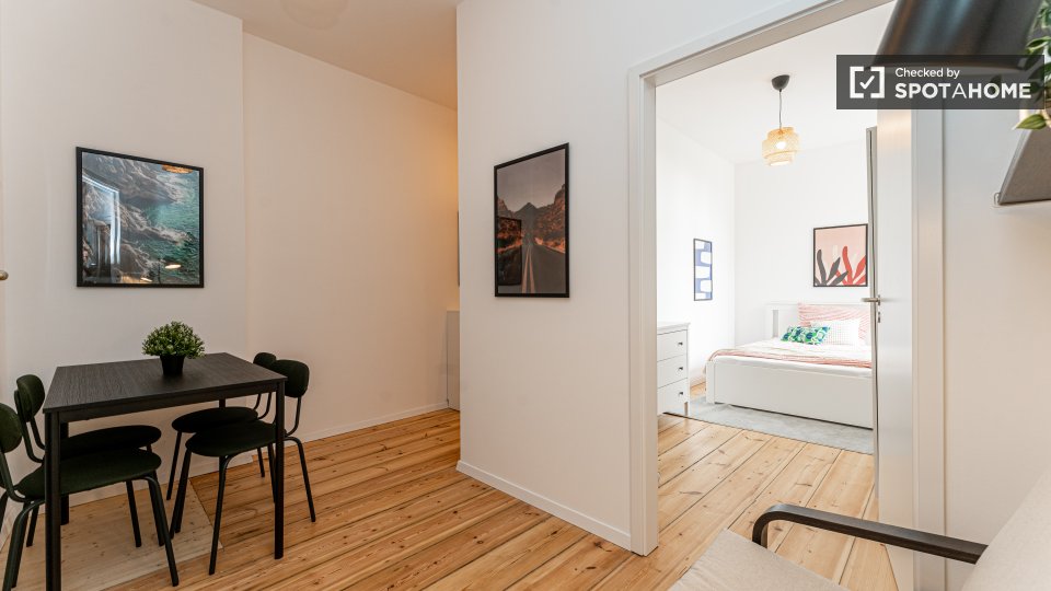 Double room Berlin, 5 beds, 79m² — photo 7
