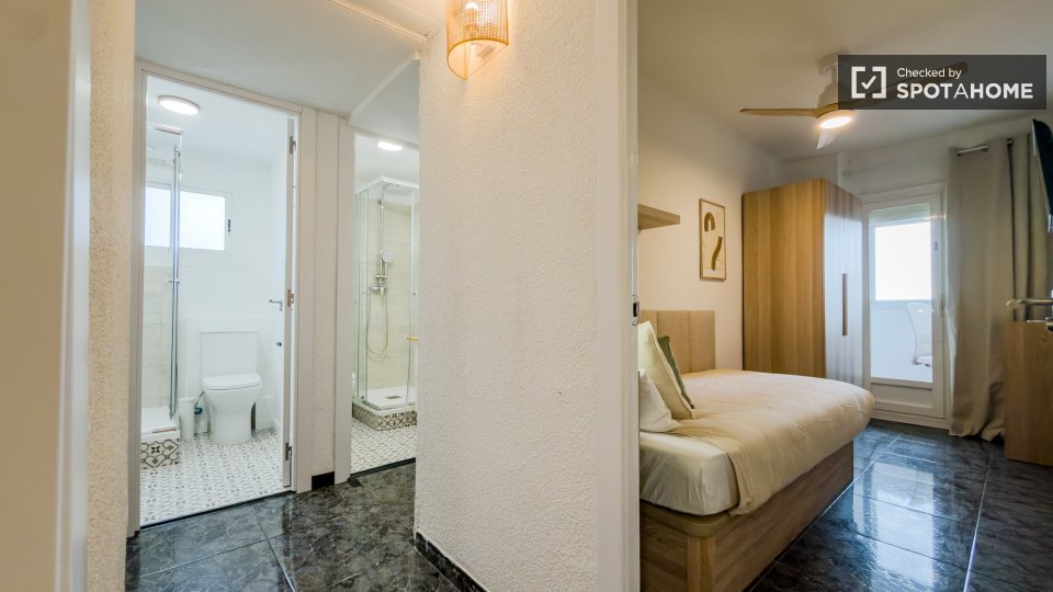 Double room Barcelona, 4 beds — photo 6