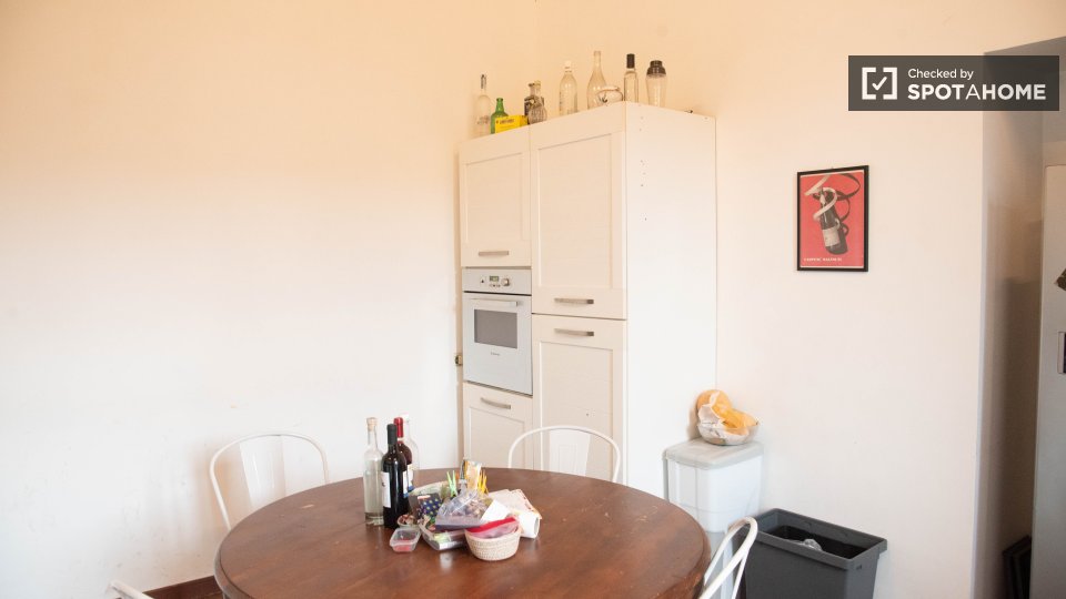 Double room Rome, 3 beds — photo 31