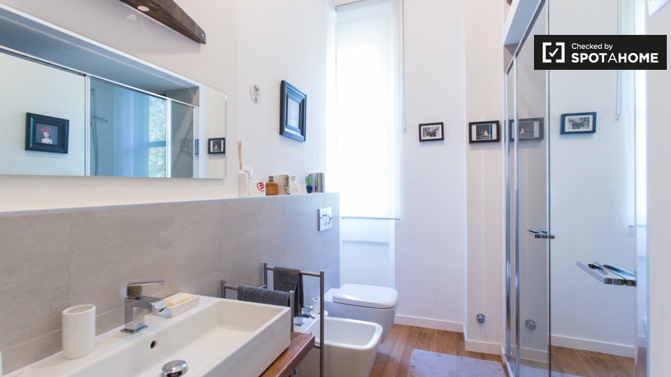 Double room Milan, 3 beds — photo 12