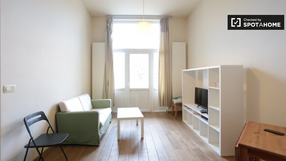 Apartment Brussels, 1 bed, 45m² — photo 2