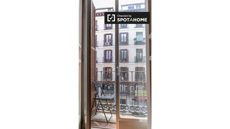 Double room Madrid, 4 beds — photo 5