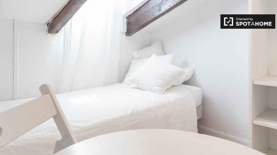 Apartment Madrid, 2 beds, 44m² — photo 16