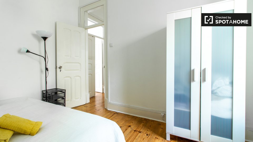 Double room Lisbon, 7 beds, 110m² — photo 2