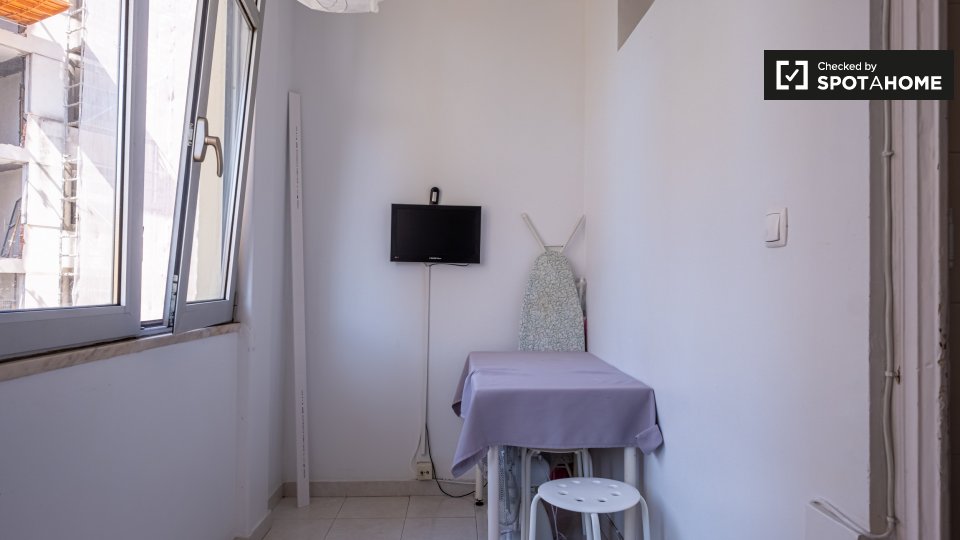 Double room Lisbon, 6 beds — photo 6