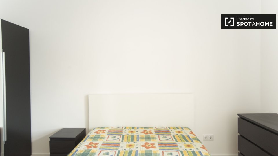 Double room Lisbon, 4 beds, 120m² — photo 18