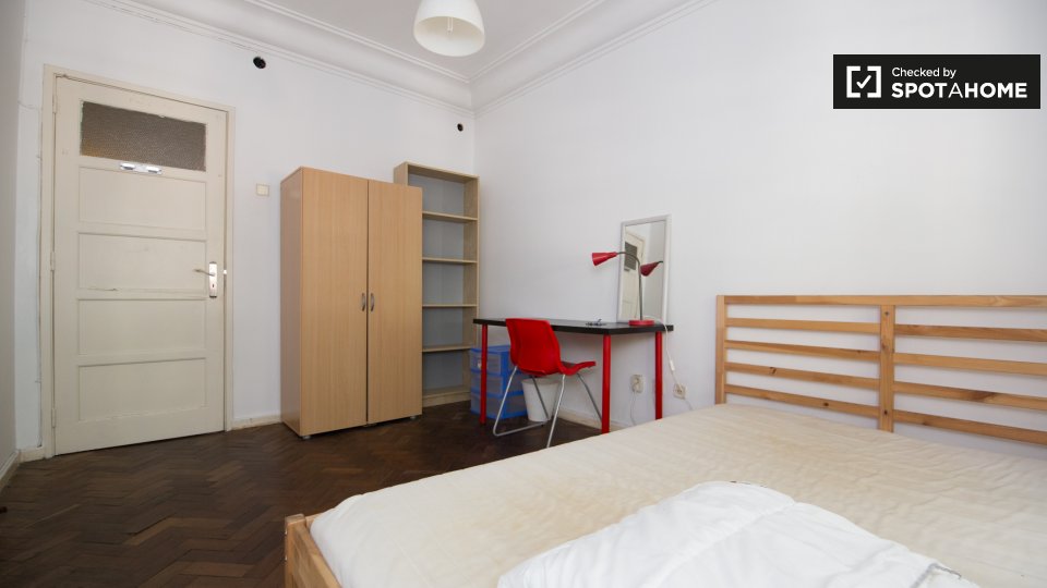 Double room Lisbon, 7 beds, 100m² — photo 3