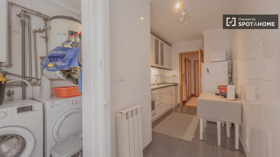 Apartment Porto, 2 beds, 74m² — photo 16