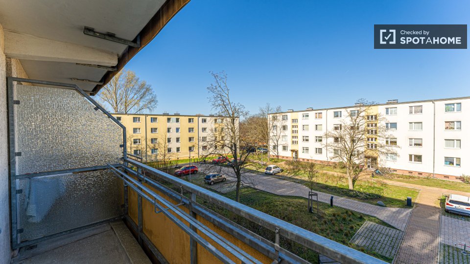 Double room Berlin, 4 beds, 68m² — photo 13