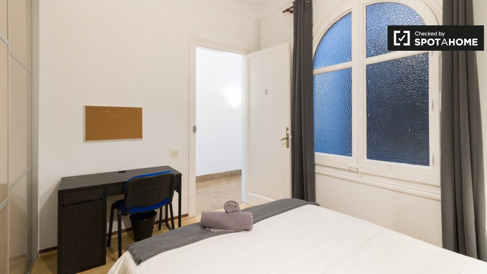 Double room Barcelona, 8 beds, 250m² — photo 1