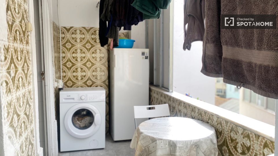 Double room Lisbon, 7 beds — photo 10