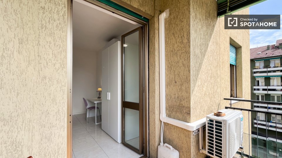 Double room Milan, 3 beds — photo 12