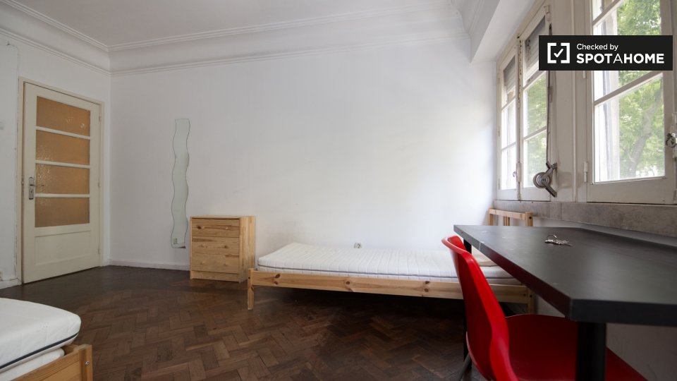 Double room Lisbon, 7 beds, 100m² — photo 5