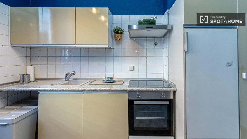 Double room Berlin, 5 beds, 166m² — photo 19