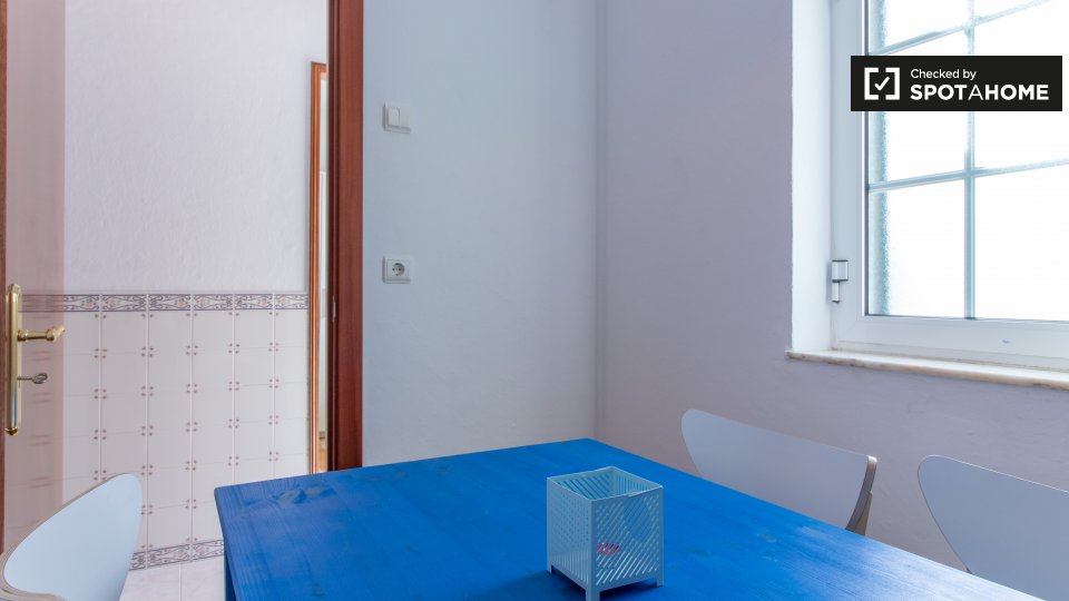 Apartment Lisbon, 5 beds, 90m² — photo 6
