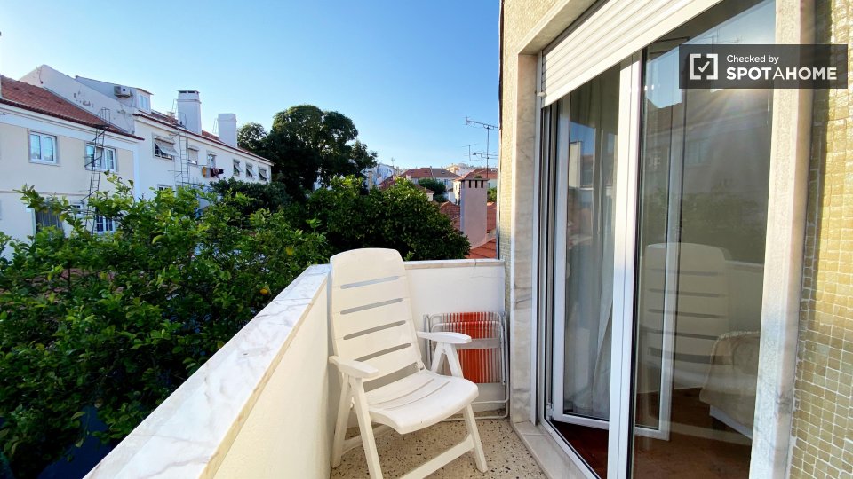 Double room Lisbon, 6 beds — photo 3