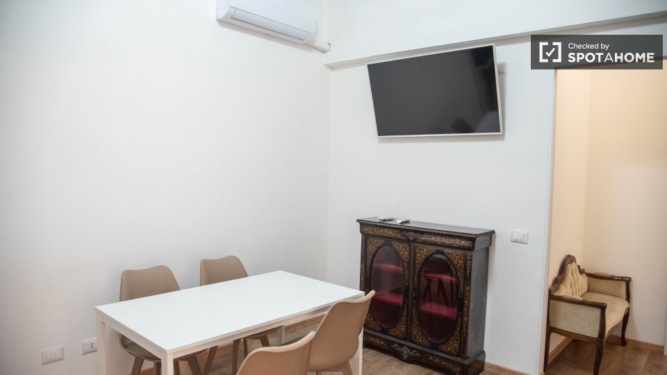 Double room Rome, 3 beds — photo 13