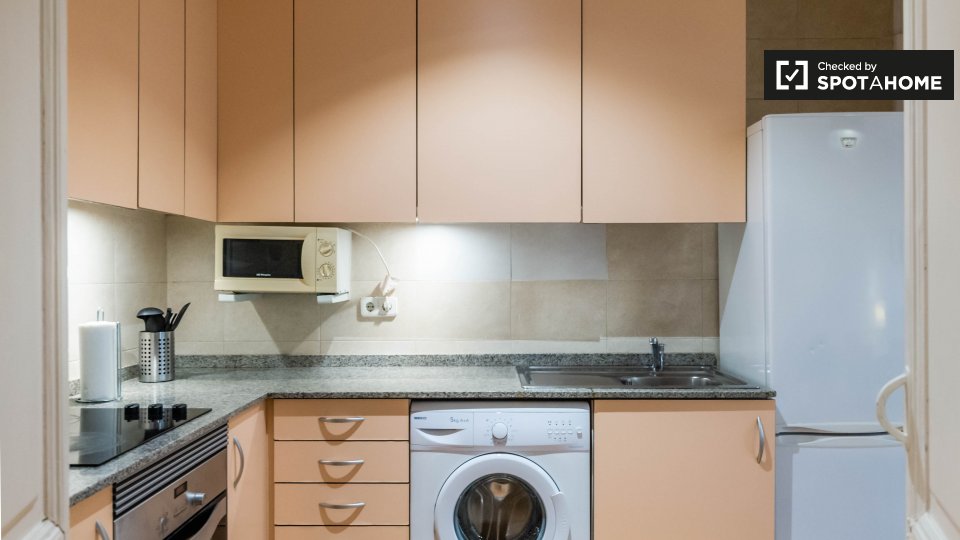 Apartment Barcelona, 3 beds, 110m² — photo 10