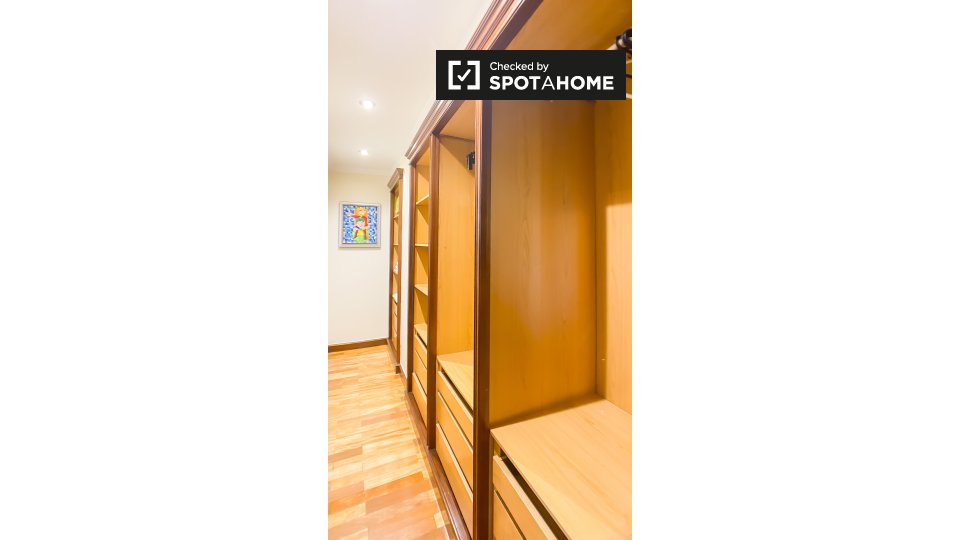 Double room Lisbon, 4 beds, 180m² — photo 3